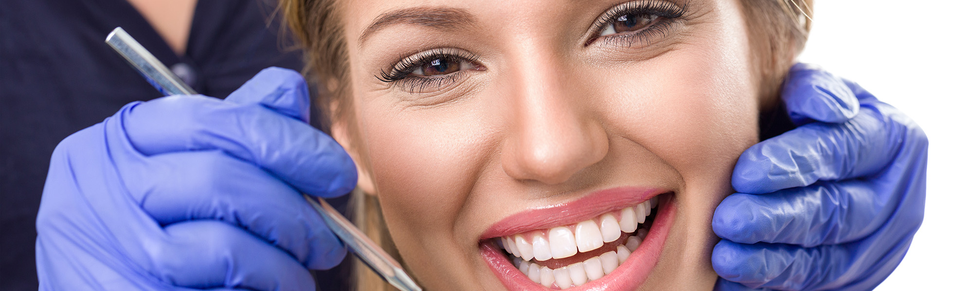 Transform Your Look with a Summer Smile Makeover